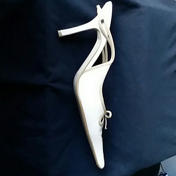 Shoes - Picture 4 of 4